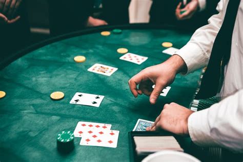 The Evolution of Citus Poker: From Niche Game to Mainstream Phenomenon